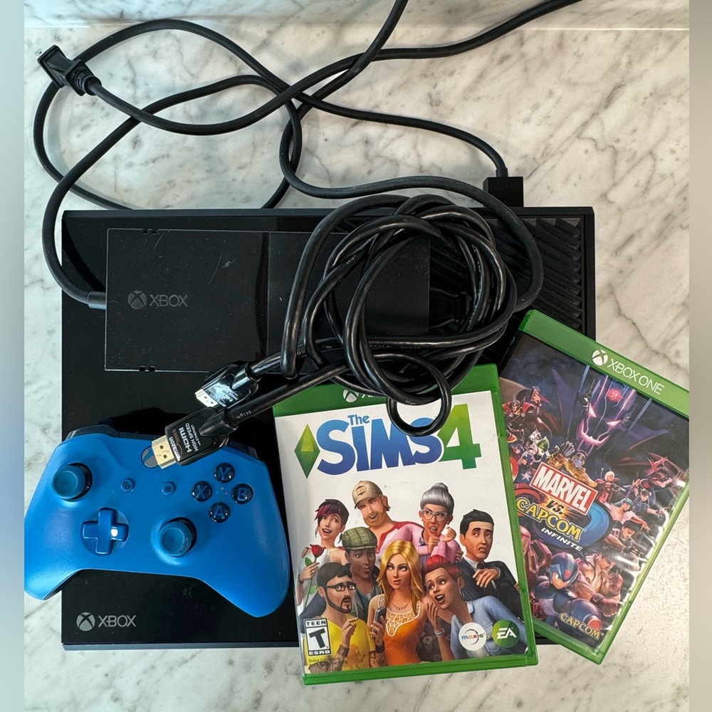 XBOX One - w/ wireless controller, wires+hdmi, + 2 games